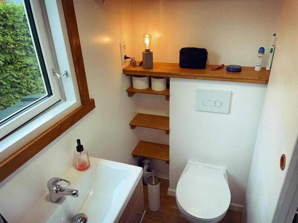 TINY HOUSE FLEESENSEE - Ruhe und Entspannung direkt am See Göhren-Lebbin Exterior foto